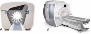 Figure 5.9 Gamma-caméra CZT « grand champ » à détecteurs mobiles (A) et imageur hybride TEP-IRM (B). Source : avec l'aimable autorisation des sociétés Spectrum Dynamics et General Electric.